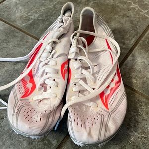 Saucony Womens Spikes Sz 7.5 MD/LD
